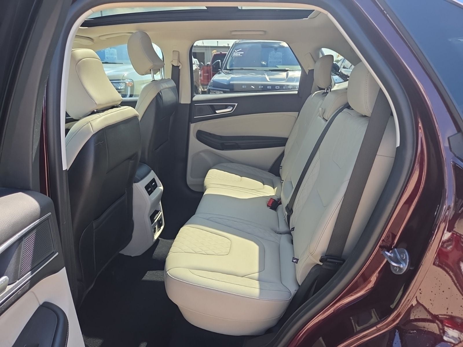 2024 Ford Edge Titanium 300A