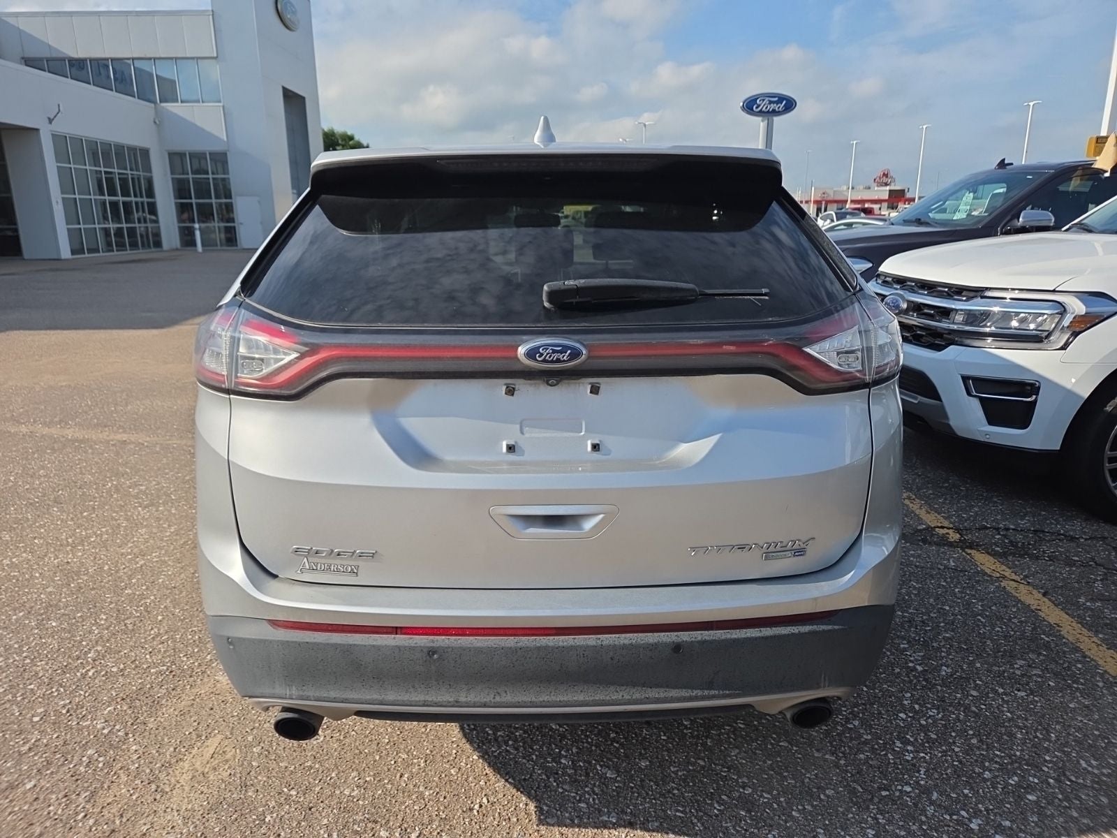 2016 Ford Edge Titanium 300A