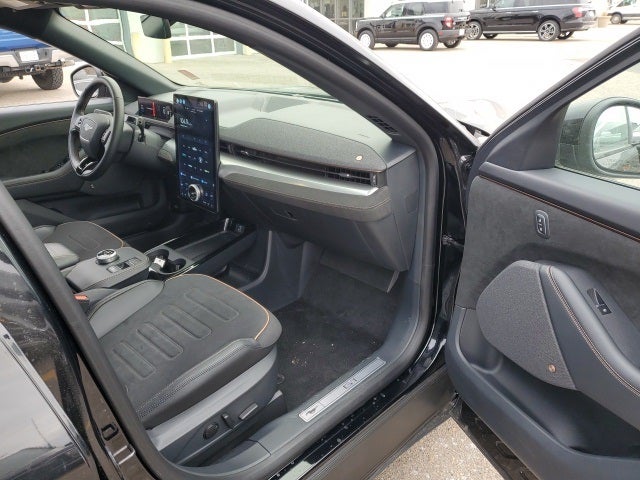 2022 Ford Mustang Mach-E GT 400A