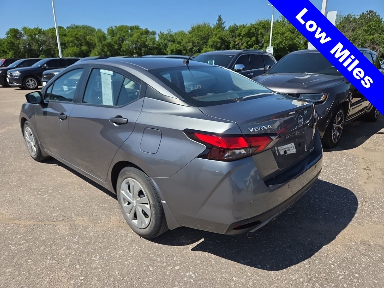 2023 Nissan Versa 1.6 S