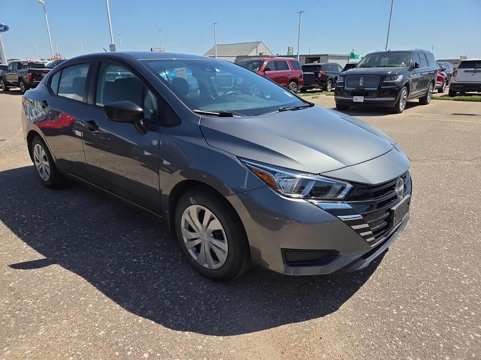 2023 Nissan Versa 1.6 S
