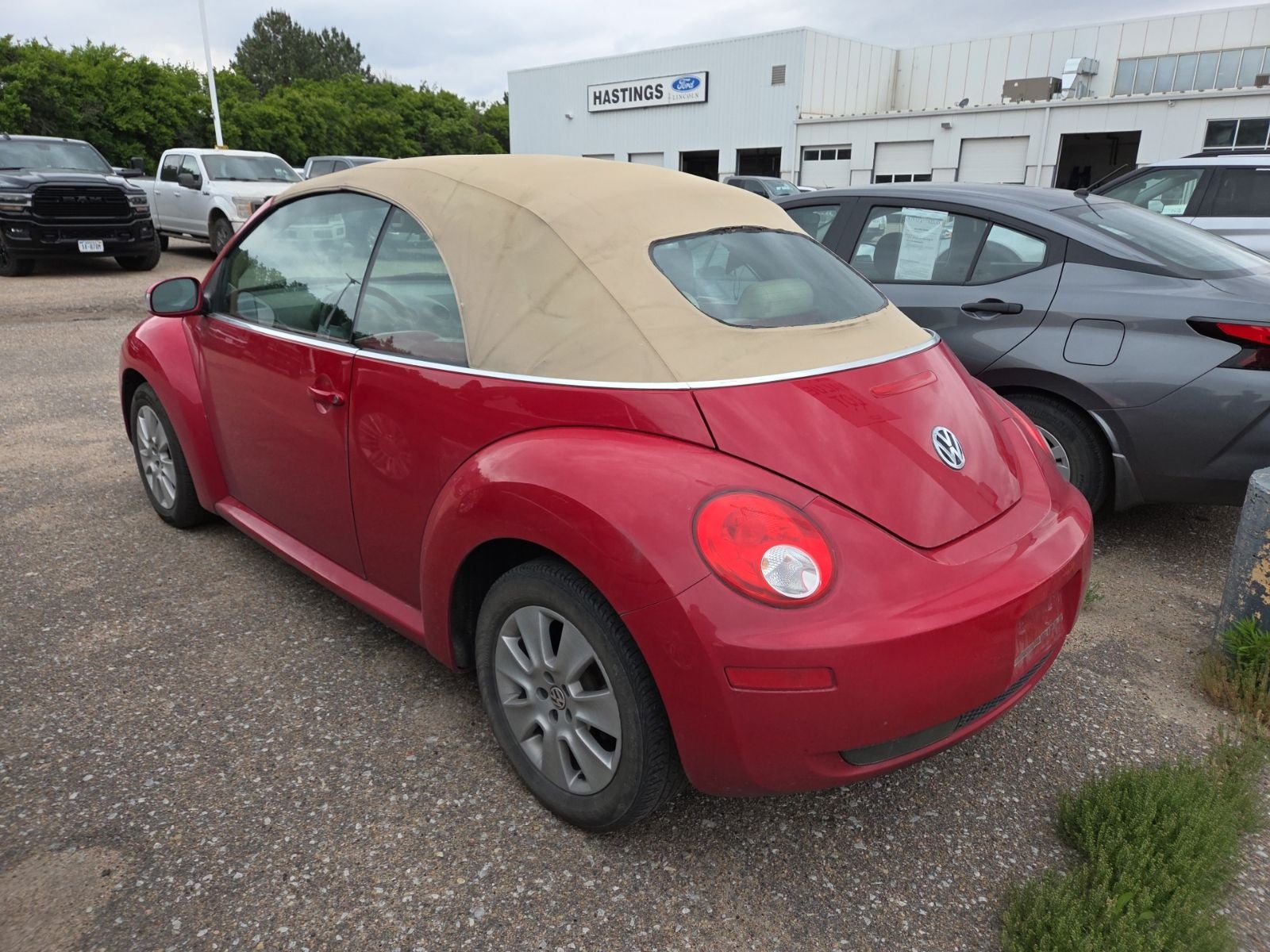 Used 2009 Volkswagen New Beetle Base with VIN 3VWRF31Y89M408412 for sale in Hastings, NE