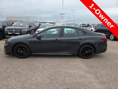 2025 Toyota Camry SE Hybrid