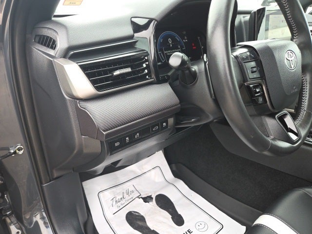 2025 Toyota Camry SE Hybrid