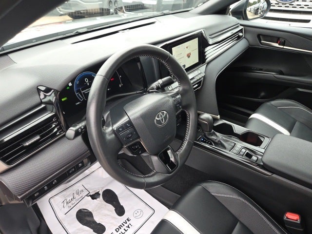 2025 Toyota Camry SE Hybrid