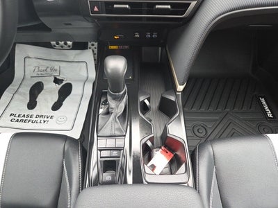 2025 Toyota Camry SE Hybrid