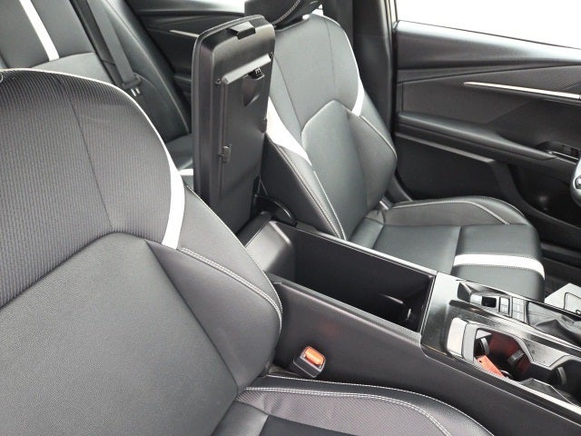 2025 Toyota Camry SE Hybrid