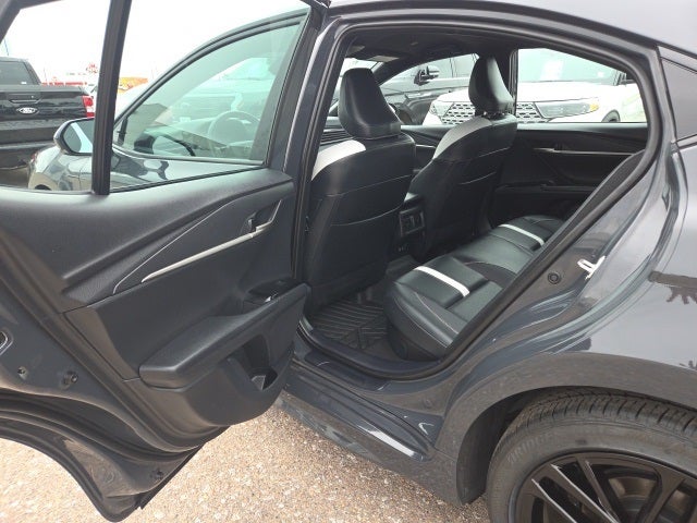 2025 Toyota Camry SE Hybrid