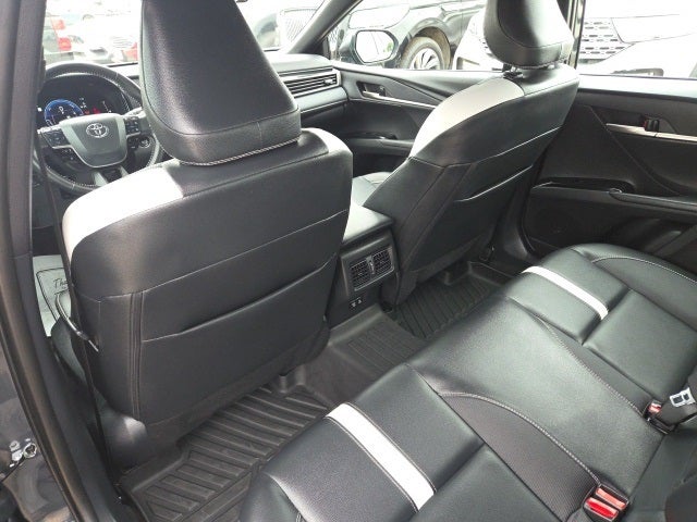 2025 Toyota Camry SE Hybrid