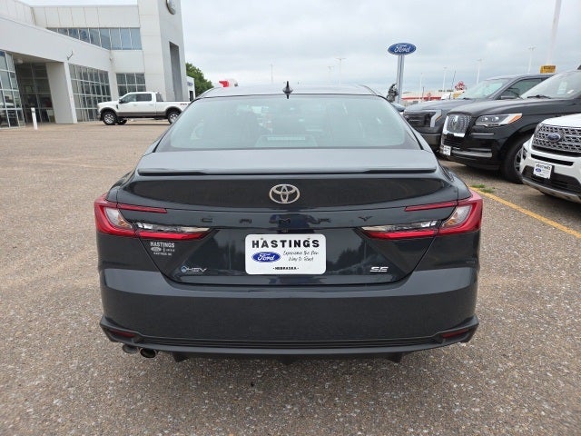 2025 Toyota Camry SE Hybrid