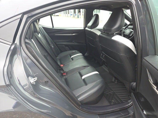 2025 Toyota Camry SE Hybrid