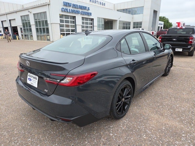 2025 Toyota Camry SE Hybrid
