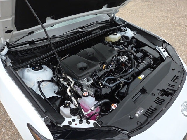 2025 Toyota Camry SE Hybrid