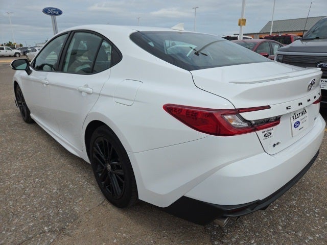 2025 Toyota Camry SE Hybrid