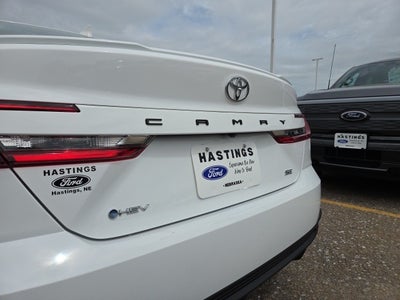 2025 Toyota Camry SE Hybrid