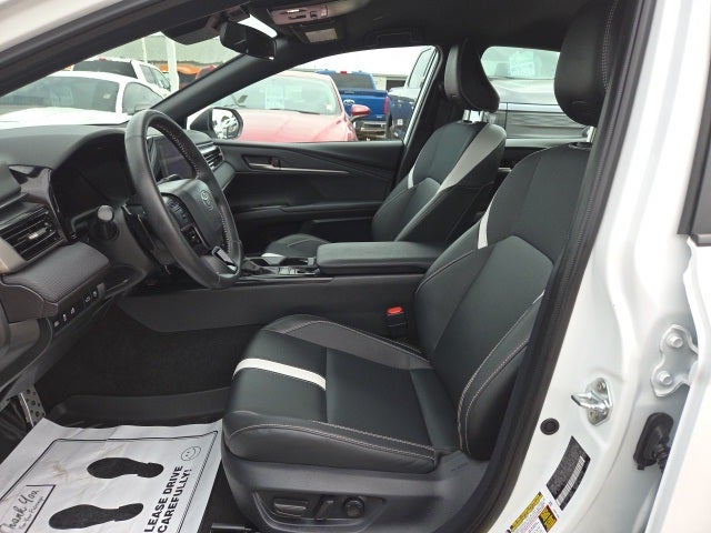 2025 Toyota Camry SE Hybrid