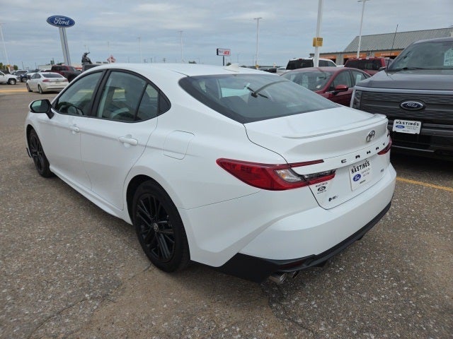 2025 Toyota Camry SE Hybrid