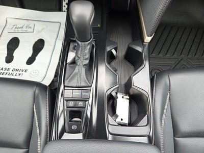 2025 Toyota Camry SE Hybrid