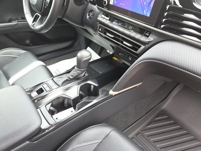 2025 Toyota Camry SE Hybrid