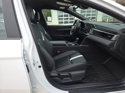 2025 Toyota Camry SE Hybrid