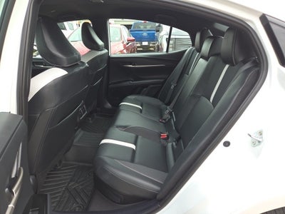 2025 Toyota Camry SE Hybrid