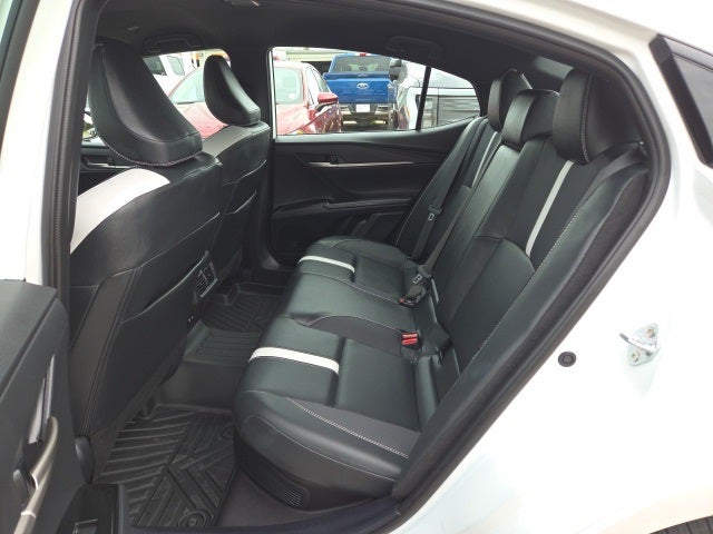 2025 Toyota Camry SE Hybrid