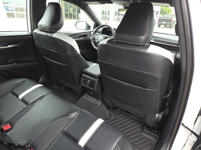 2025 Toyota Camry SE Hybrid