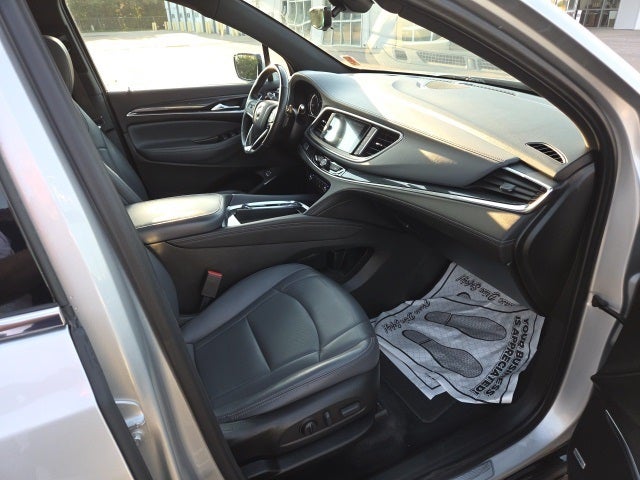 2022 Buick Enclave Essence 1SL