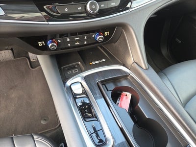 2022 Buick Enclave Essence 1SL