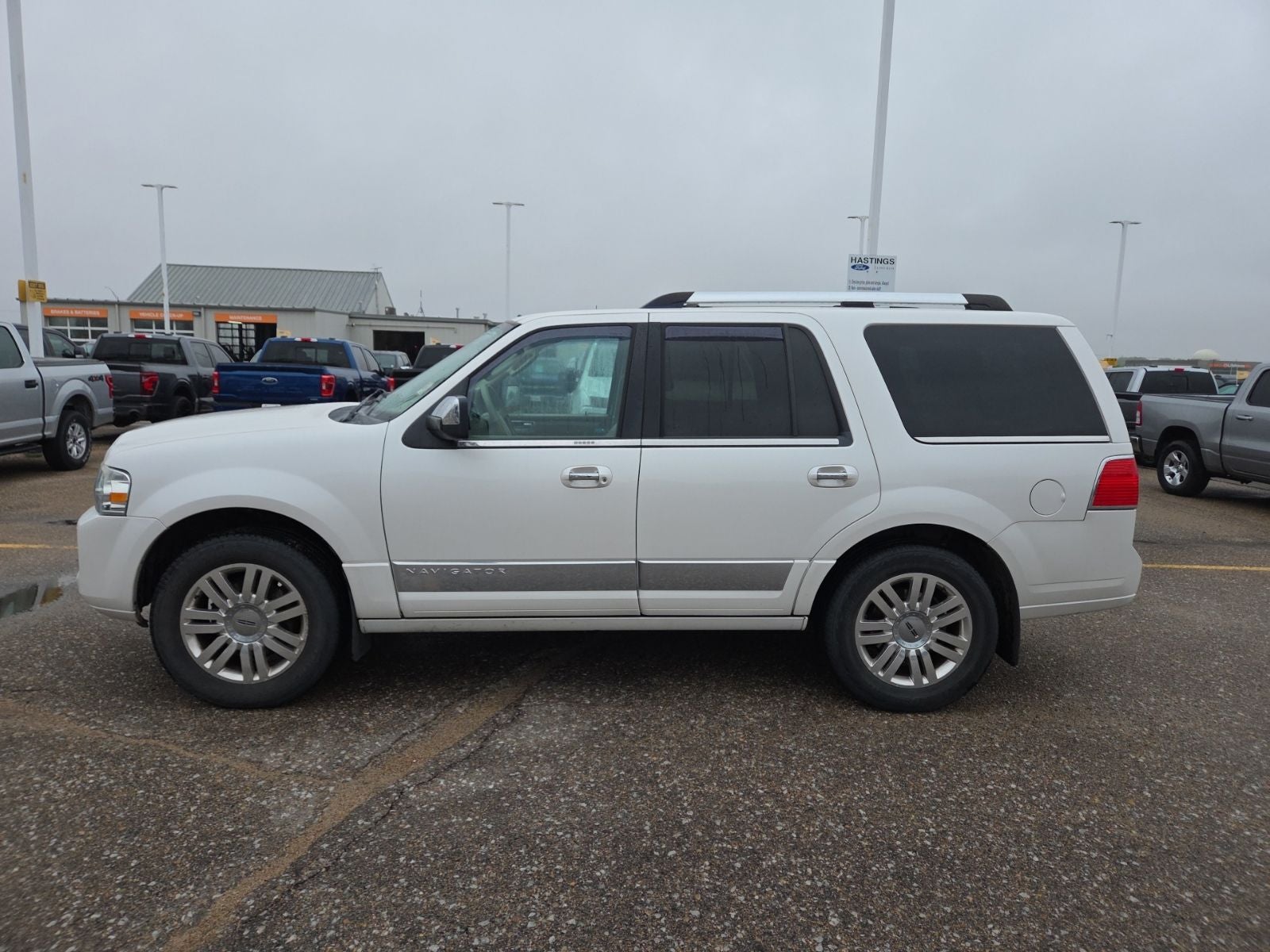 2011 Lincoln Navigator Base 101A