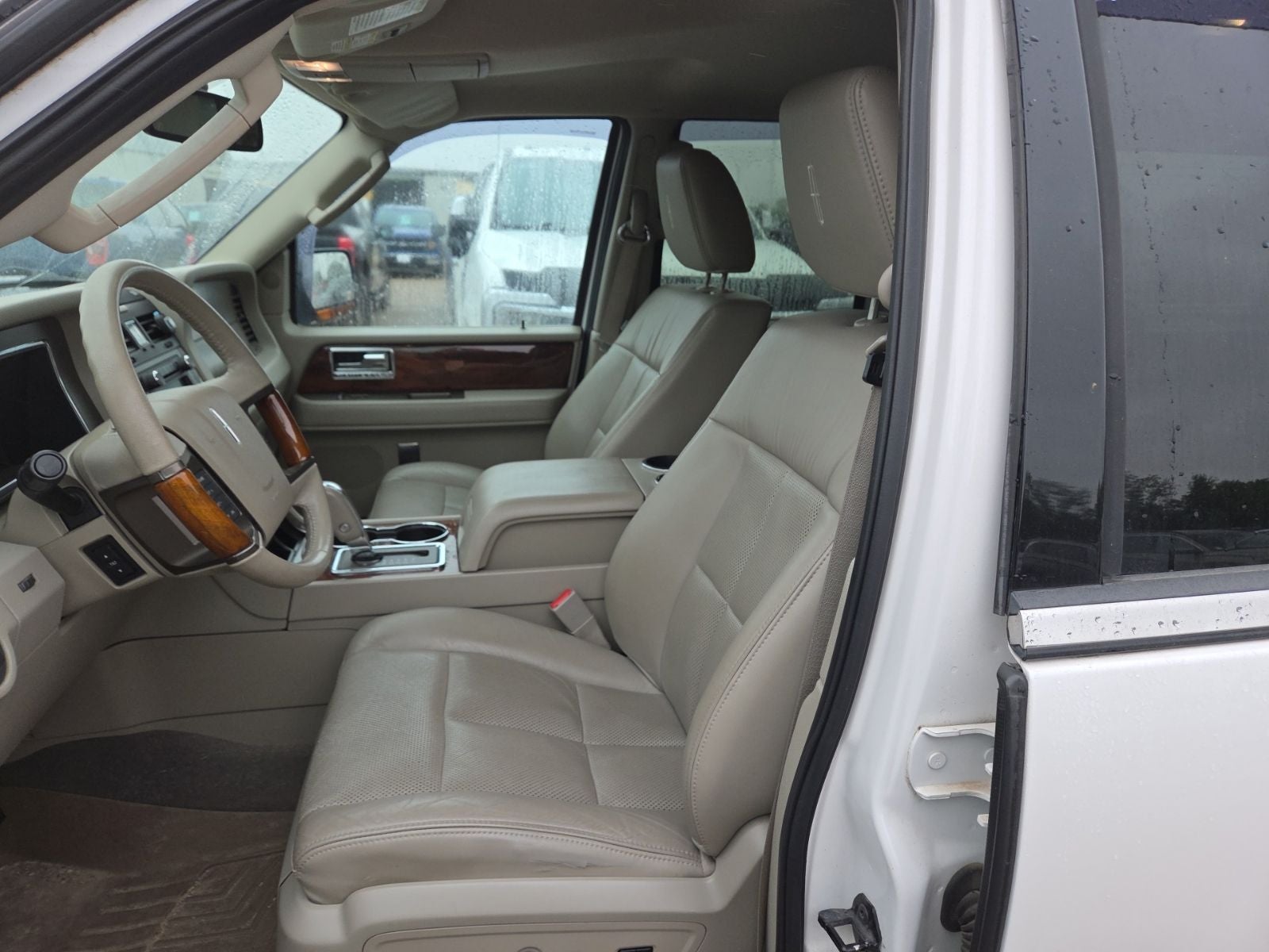 2011 Lincoln Navigator Base 101A