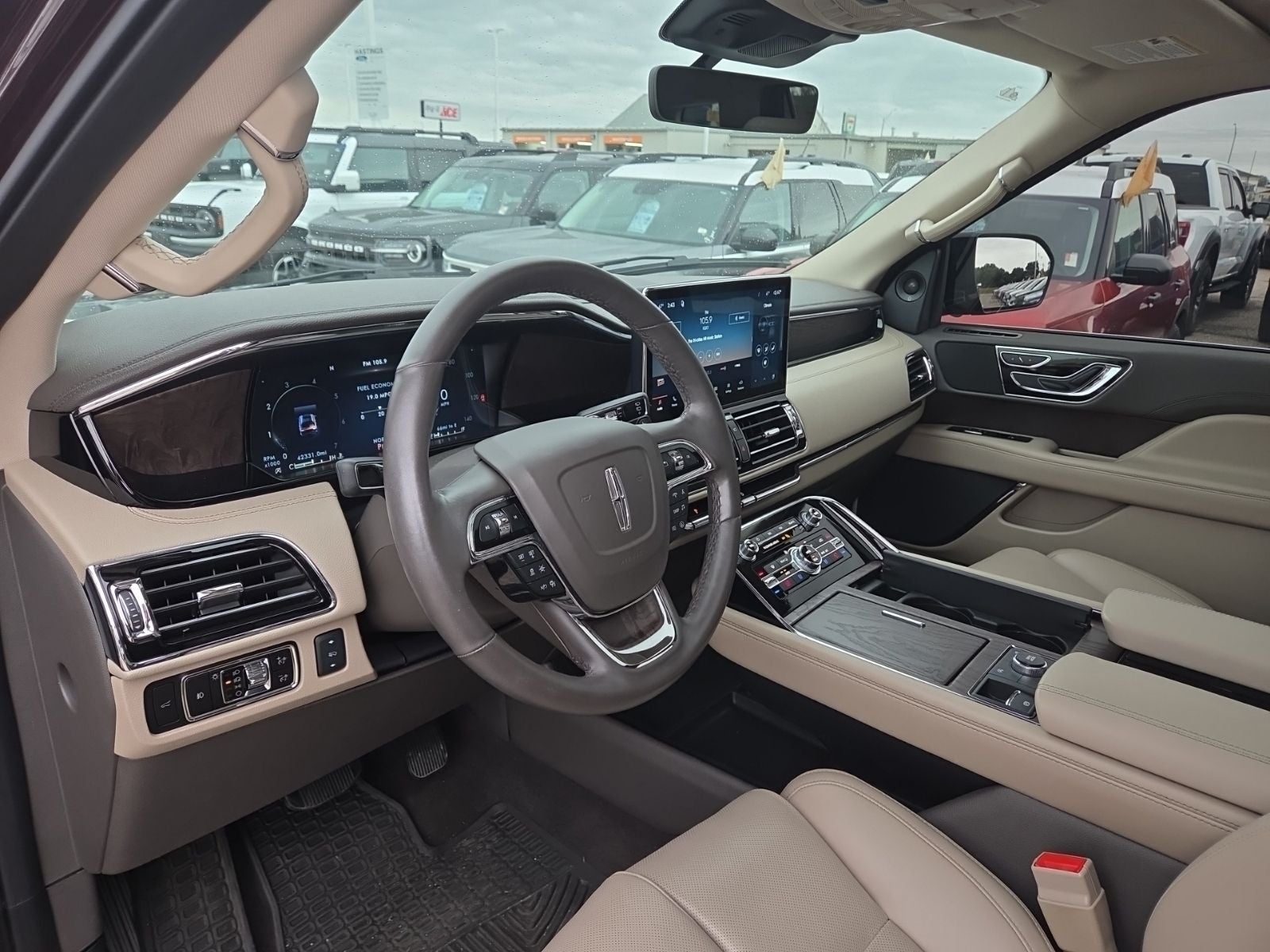 2023 Lincoln Navigator Standard 100A