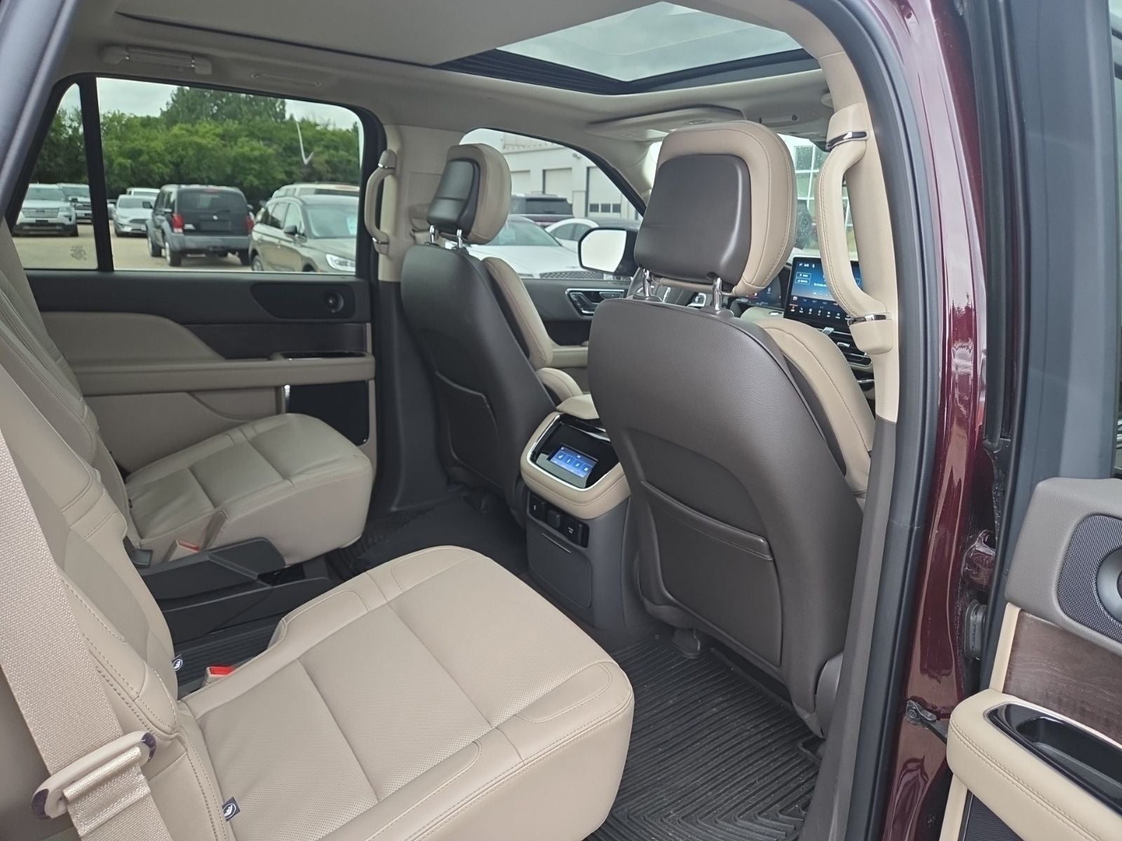 2023 Lincoln Navigator Standard 100A