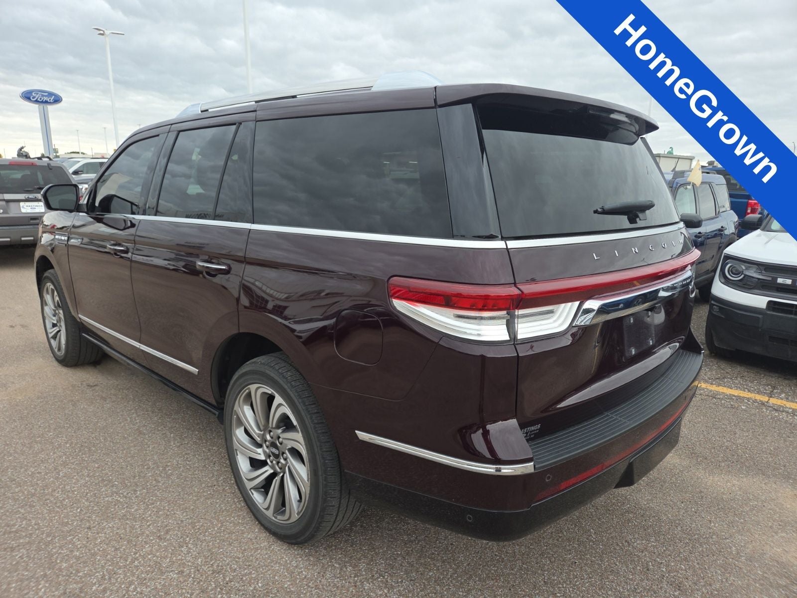 2023 Lincoln Navigator Standard 100A