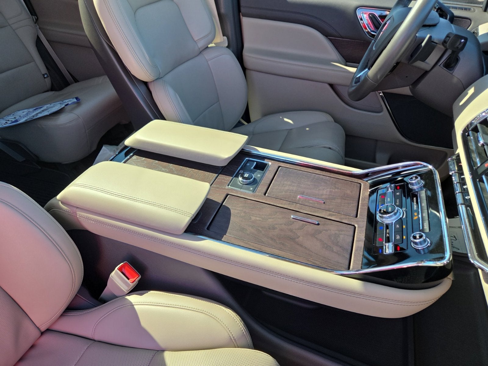 2023 Lincoln Navigator Standard 100A