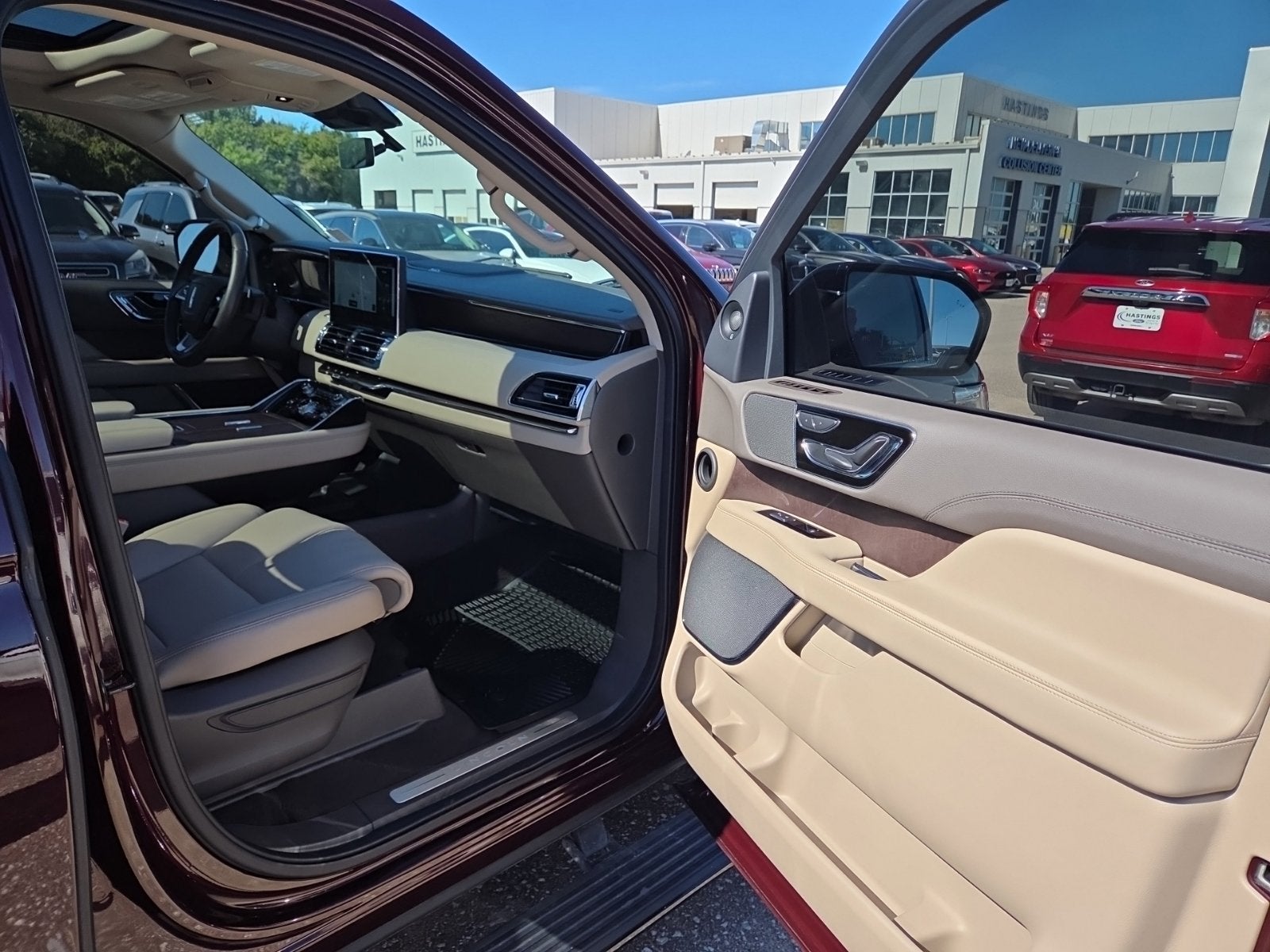 2023 Lincoln Navigator Standard 100A