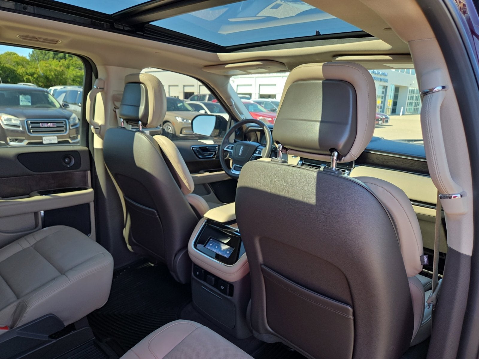 2023 Lincoln Navigator Standard 100A