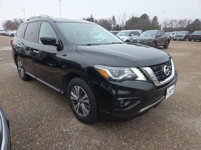 2019 Nissan Pathfinder SL