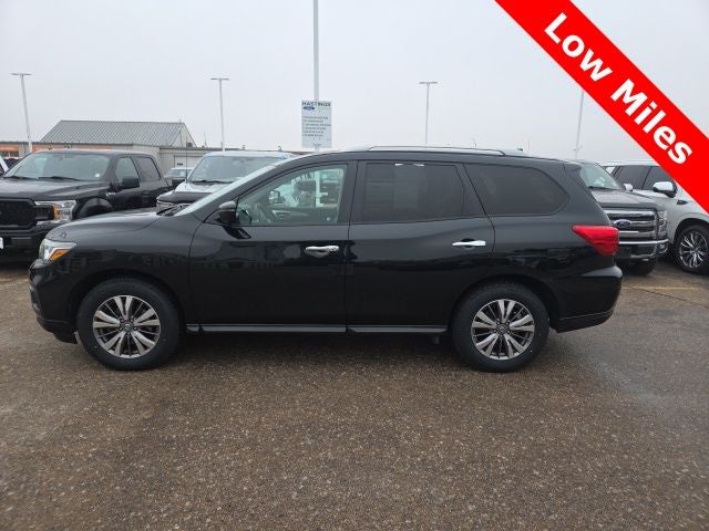 2019 Nissan Pathfinder SL