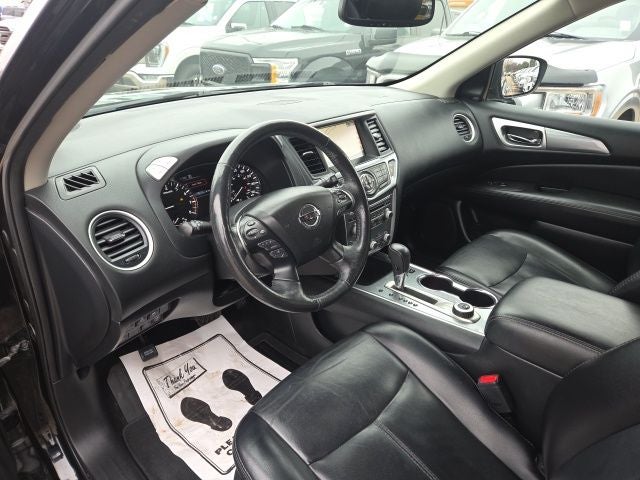 2019 Nissan Pathfinder SL