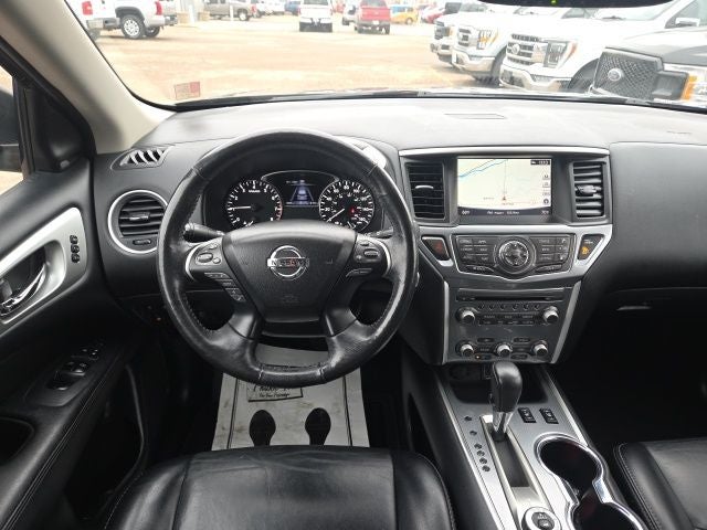 2019 Nissan Pathfinder SL