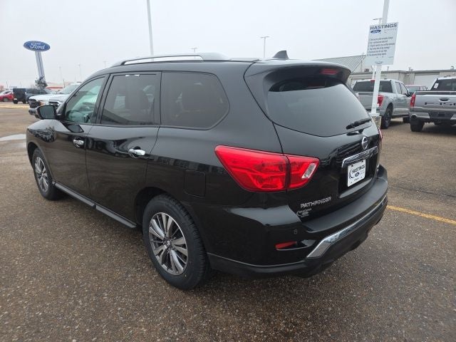 2019 Nissan Pathfinder SL