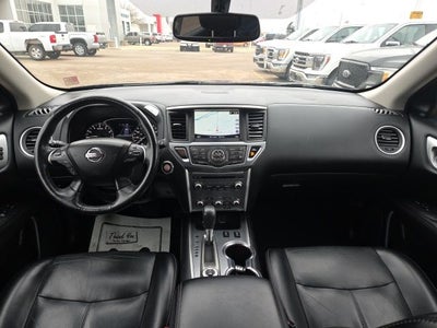 2019 Nissan Pathfinder SL