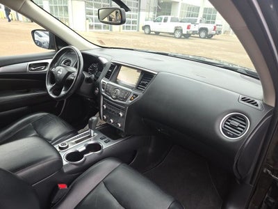 2019 Nissan Pathfinder SL