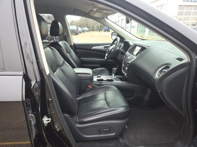 2019 Nissan Pathfinder SL