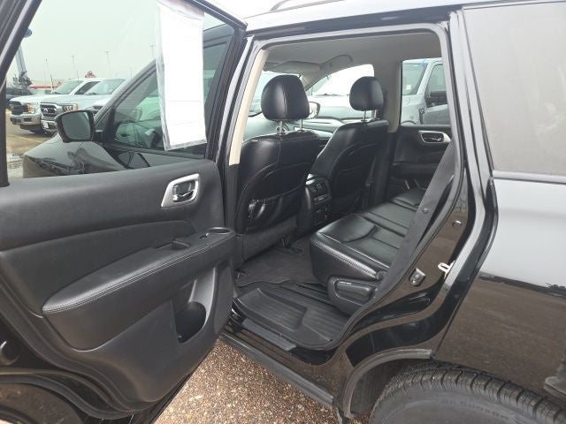 2019 Nissan Pathfinder SL