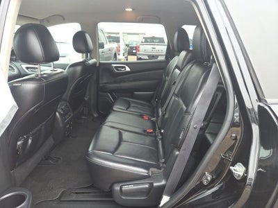 2019 Nissan Pathfinder SL