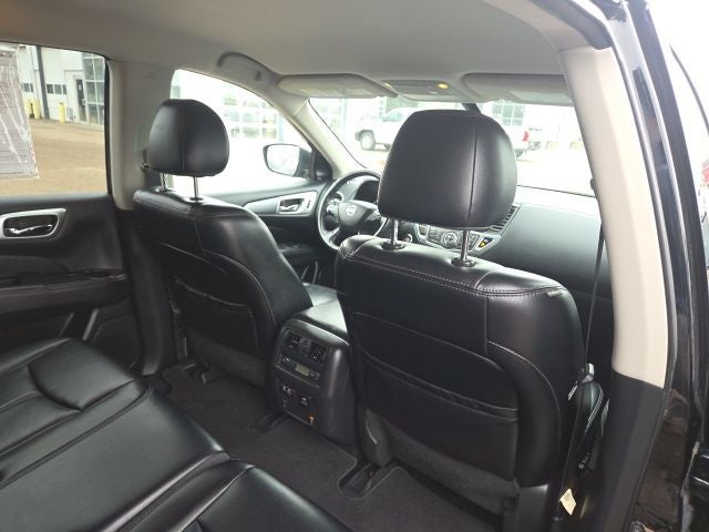 2019 Nissan Pathfinder SL