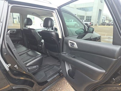 2019 Nissan Pathfinder SL