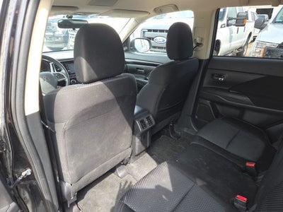 2019 Mitsubishi Outlander ES